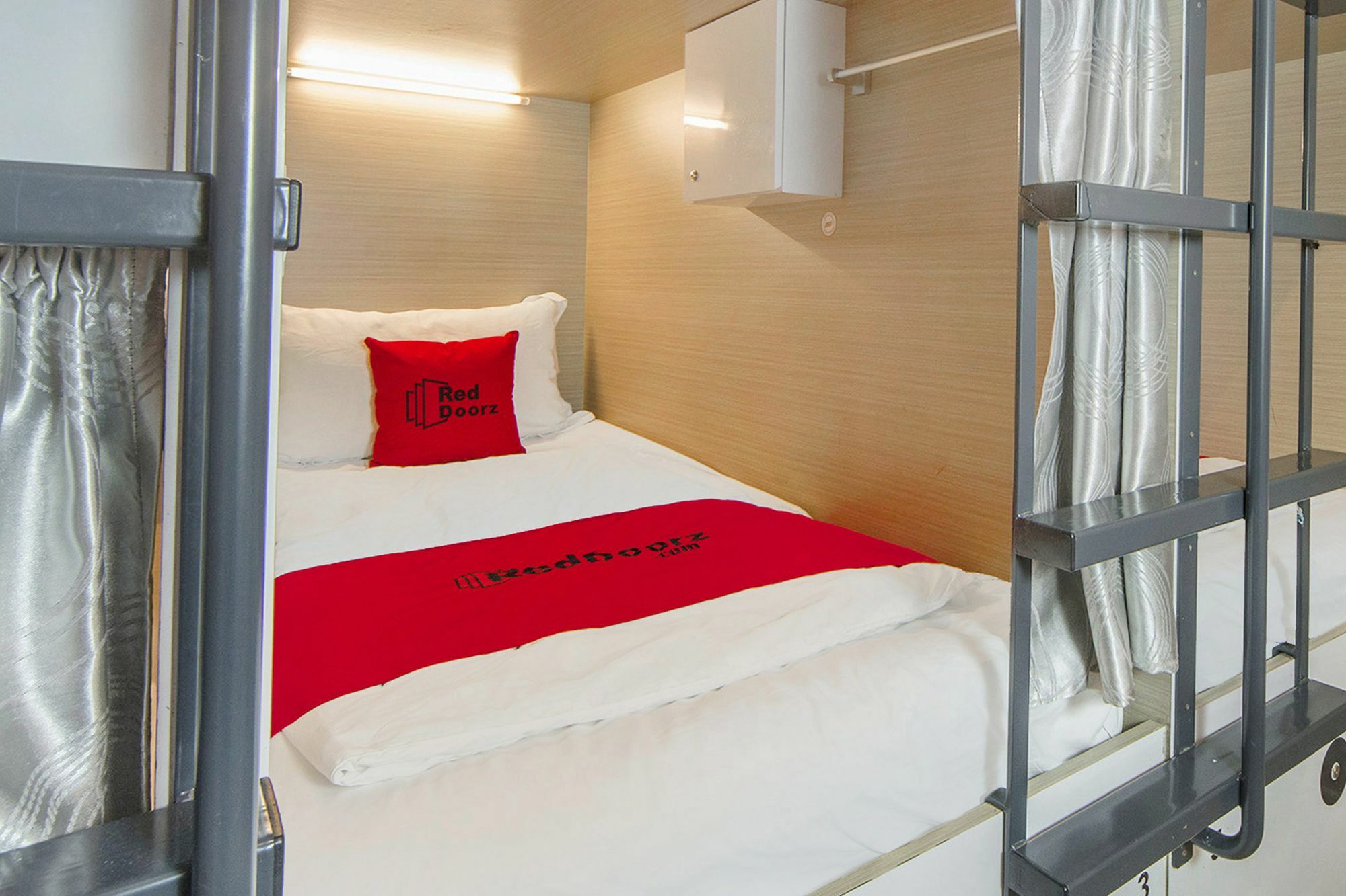 Reddoorz Hostel @ Jalan Besar Сінгапур Екстер'єр фото